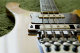 Hoe een basgitaar in te stellen